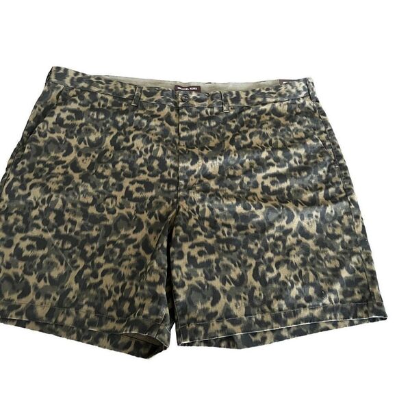 MICHAEL KORS Camo fatigue Shorts - Picture 1 of 13